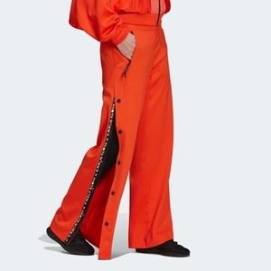 NWT RARE EXCLUSIVE SOLD OUT ADIDAS x KARLIE KLOSS flare leg pants